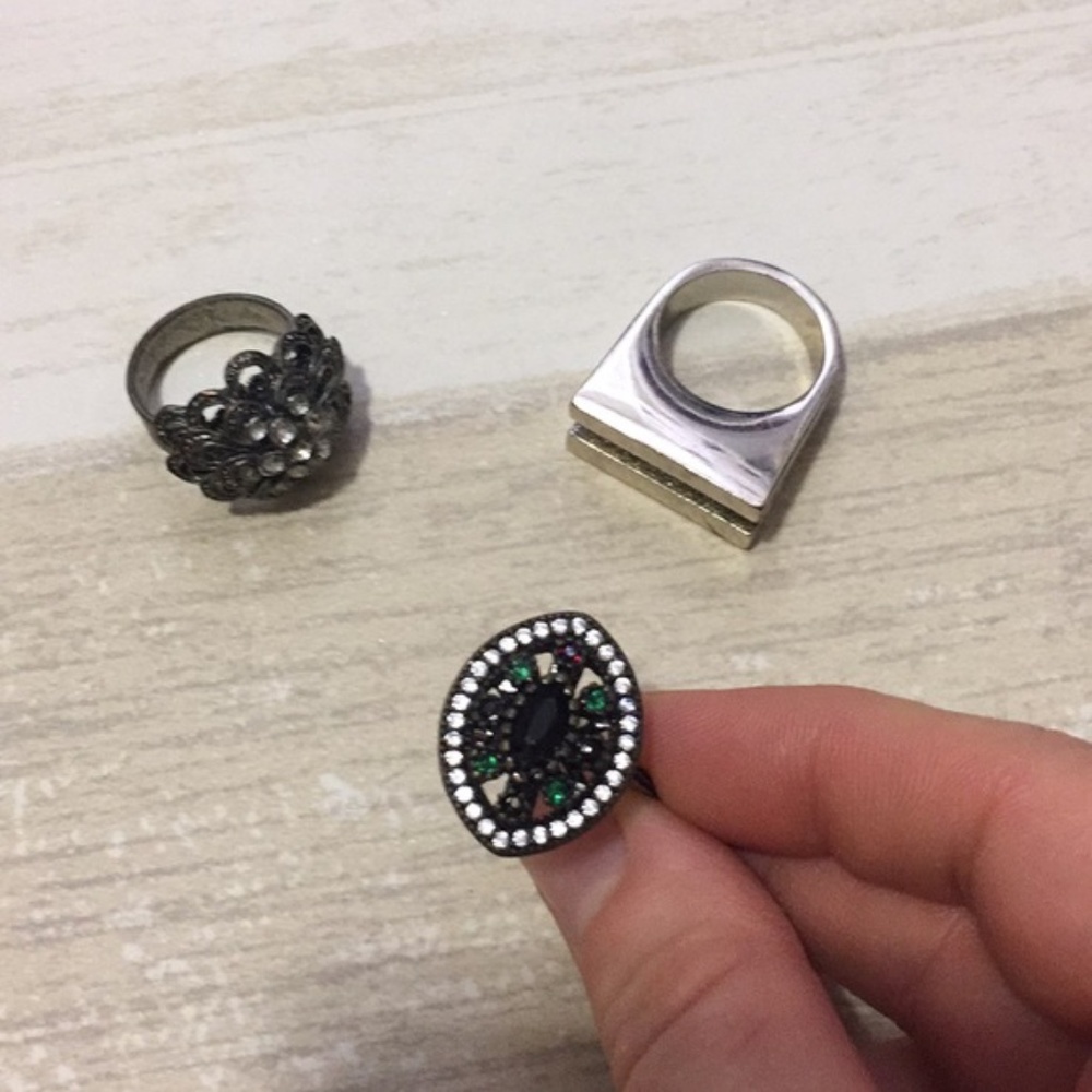 Zara 3 pieces jewel rings